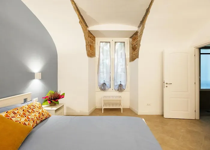 Hc - Chez Le Roi Luxury